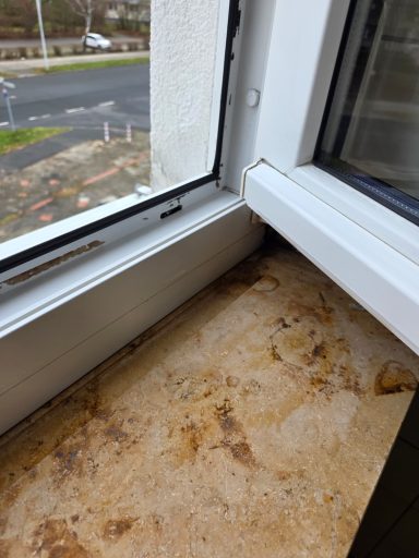 Fensterrahmen sauber nach der Reinigung